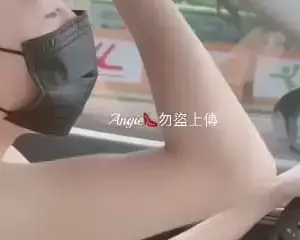 Sex gái xinh ra đường không mặc đồ – Cliphot69
